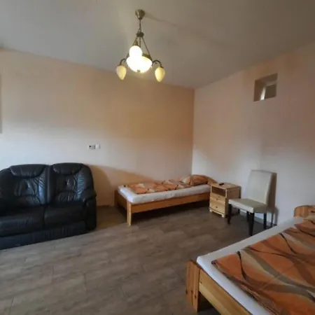 Ikszt Vendeghaz Guest house Davod
